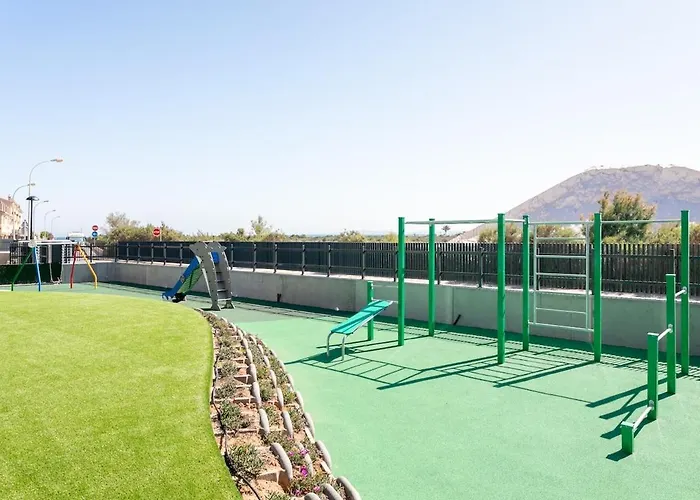 Sea View, Pool, Ac, 3 Bedrooms, 150m Apartman *